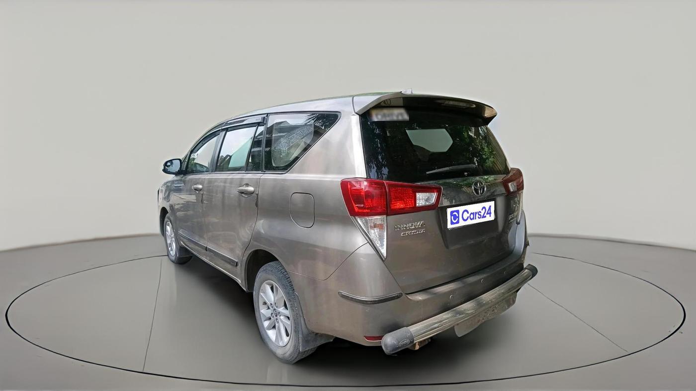 2017 Toyota Innova Crysta 2.4 GX 7 STR, Diesel, Manual, 30,309 km, exterior