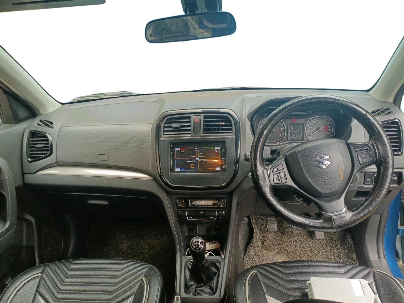 2017 Maruti Vitara Brezza ZDI PLUS, Diesel, Manual, 1,25,123 km, interior