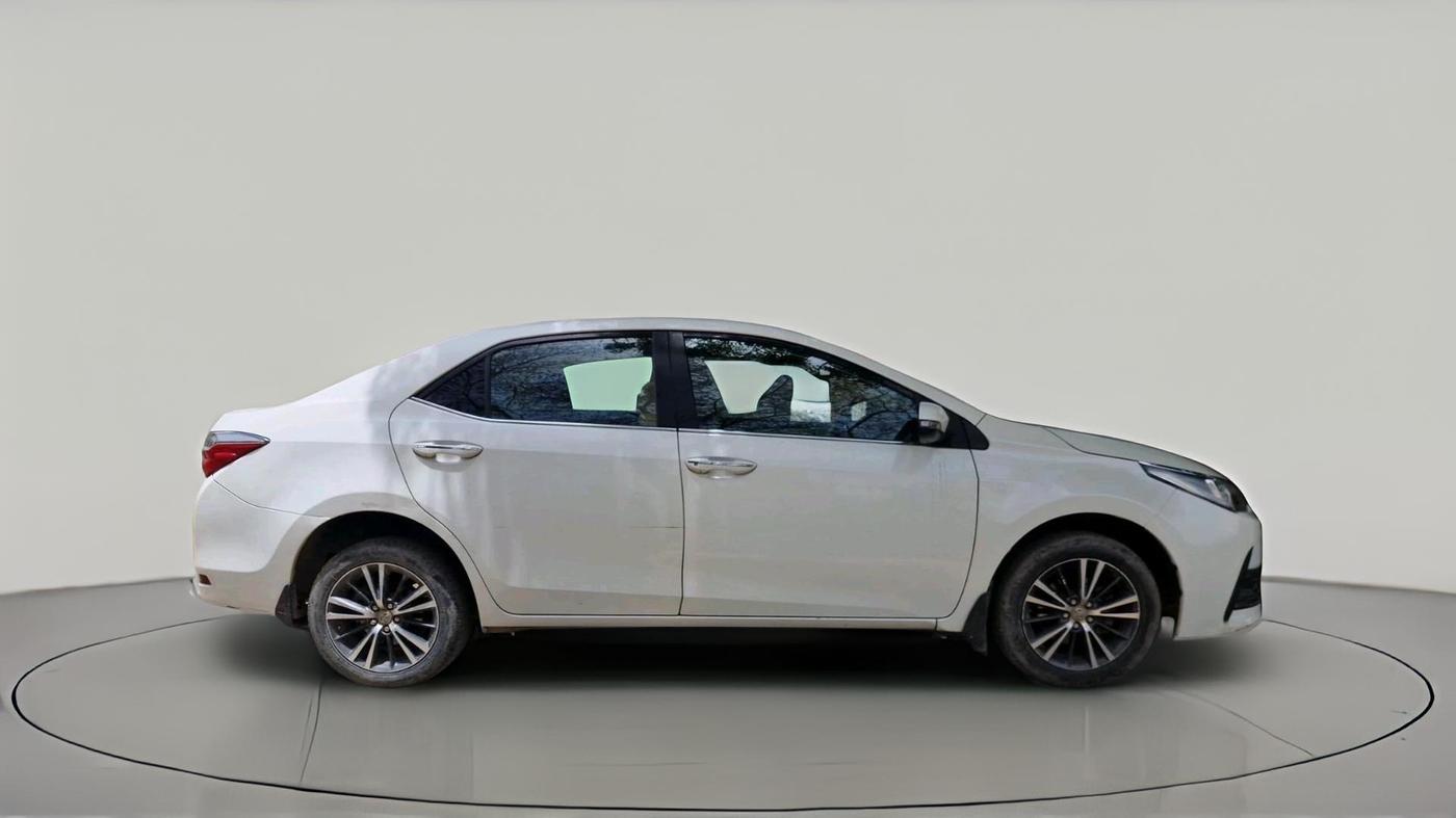 2017 Toyota Corolla Altis VL CVT PETROL, Petrol, Automatic, 1,02,751 km, exterior
