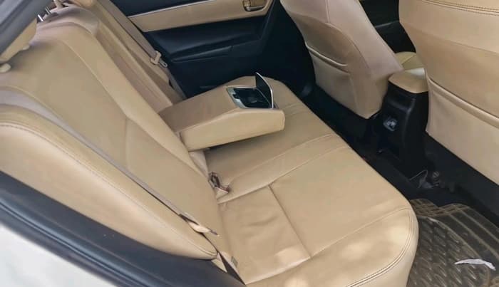 2017 Toyota Corolla Altis VL CVT PETROL, Petrol, Automatic, 1,02,751 km, interior