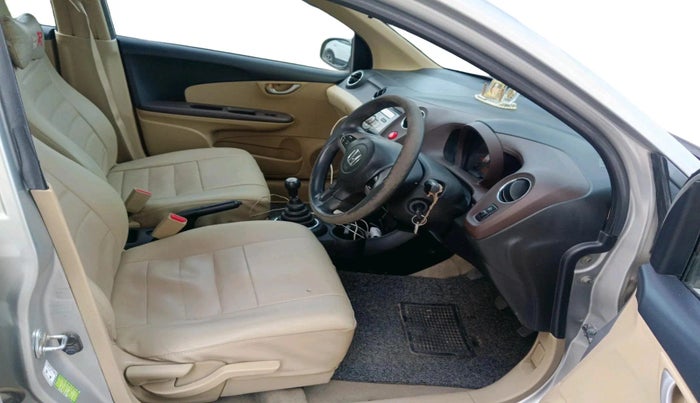 2013 Honda Brio V MT, Petrol, Manual, 67,556 km, interior