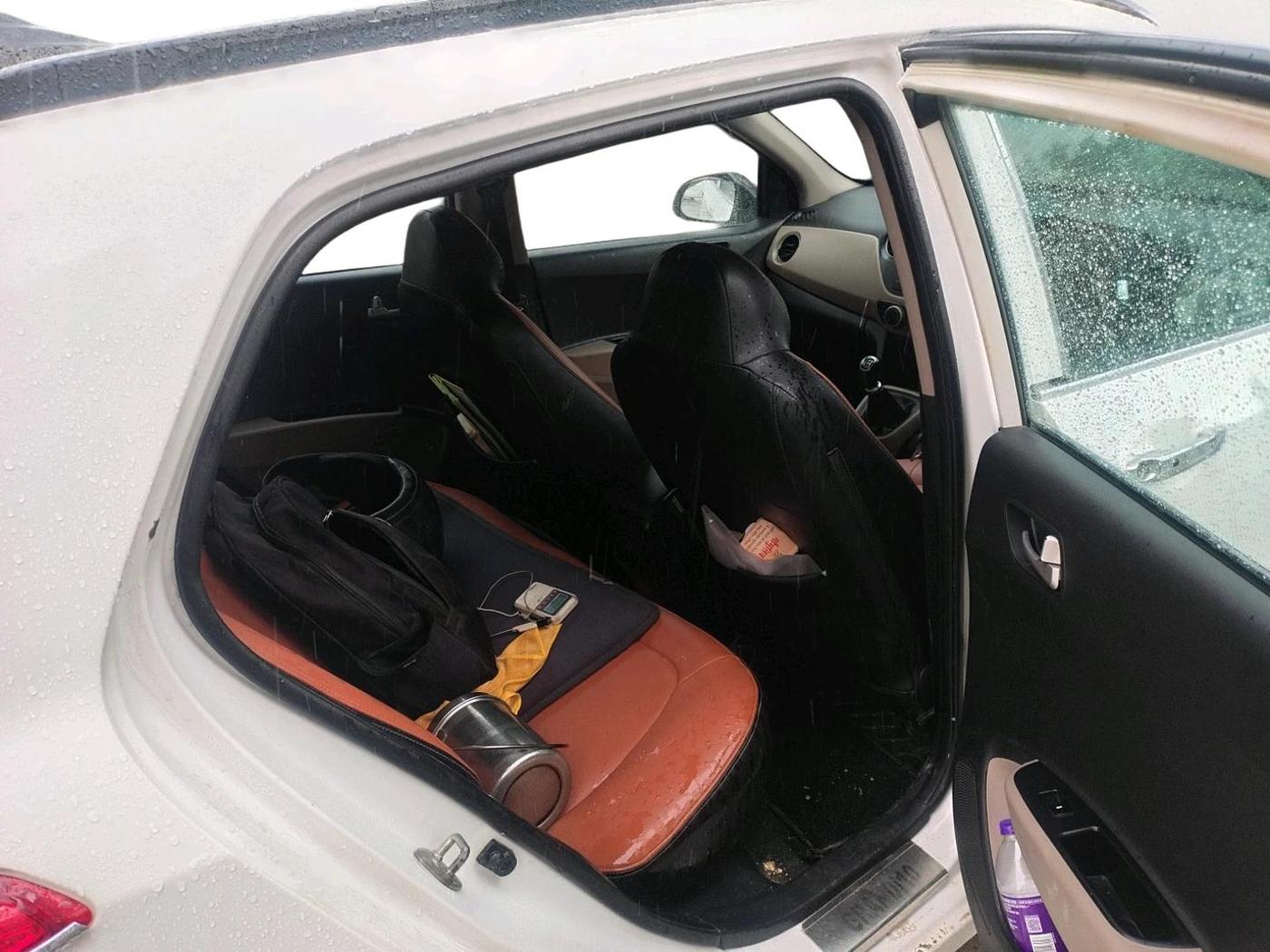 2014 Hyundai i10 ASTA 1.2, Petrol, Manual, 1,02,238 km, interior
