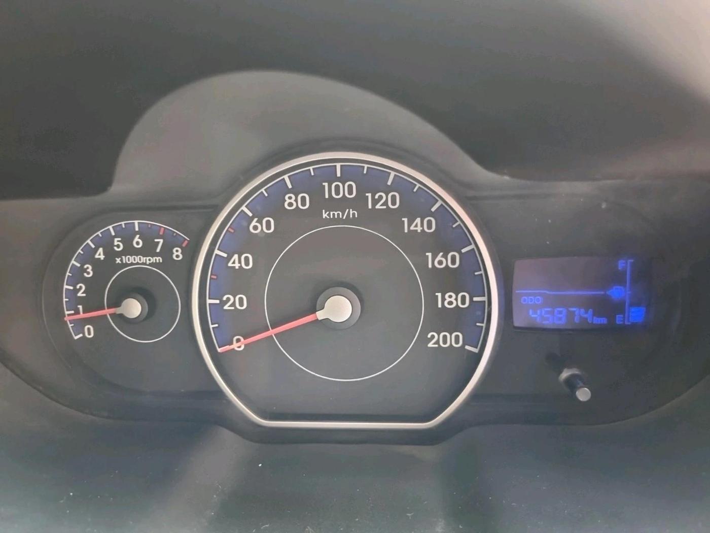 2011 Hyundai i10 MAGNA 1.2, Petrol, Manual, 45,874 km, interior