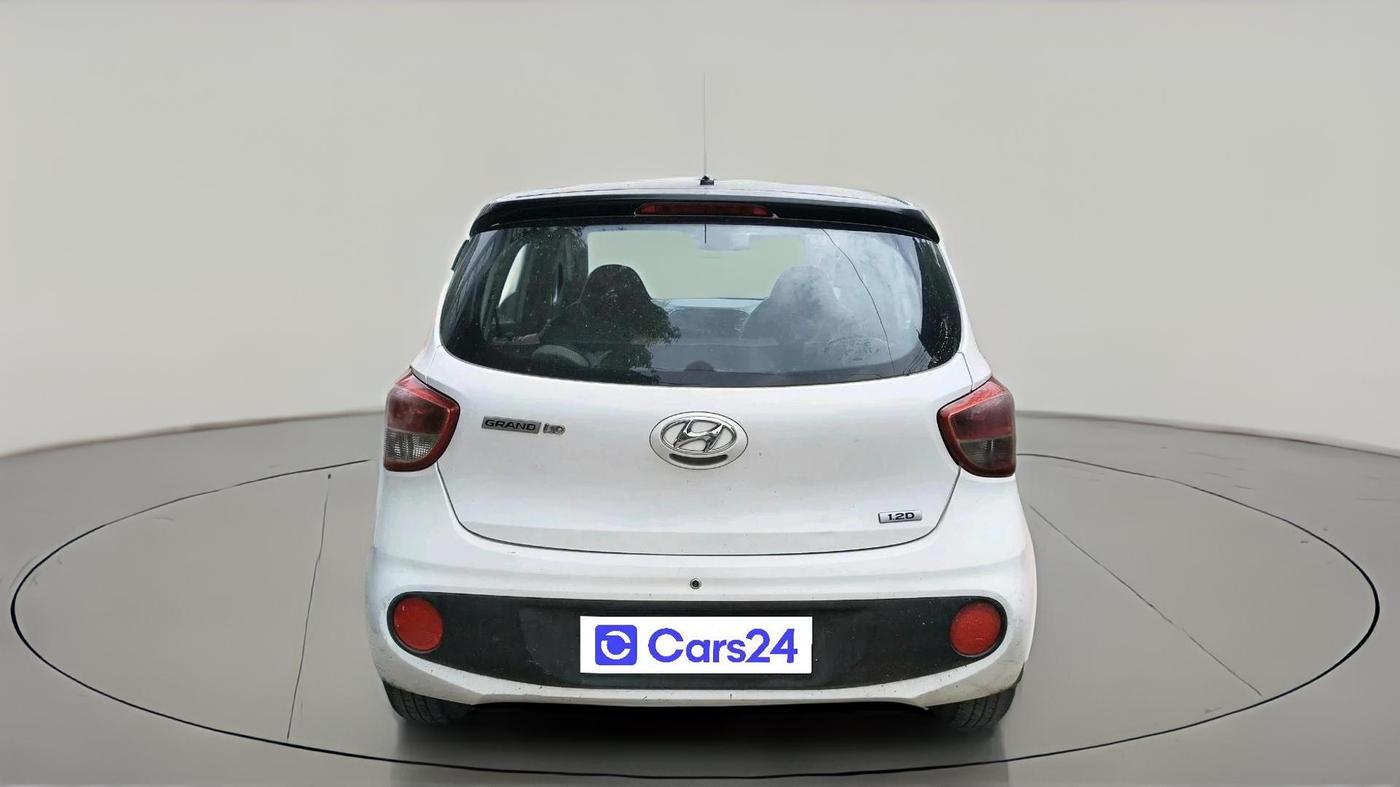 2018 Hyundai Grand i10 MAGNA U2 1.2 CRDI, Diesel, Manual, 1,22,682 km, exterior