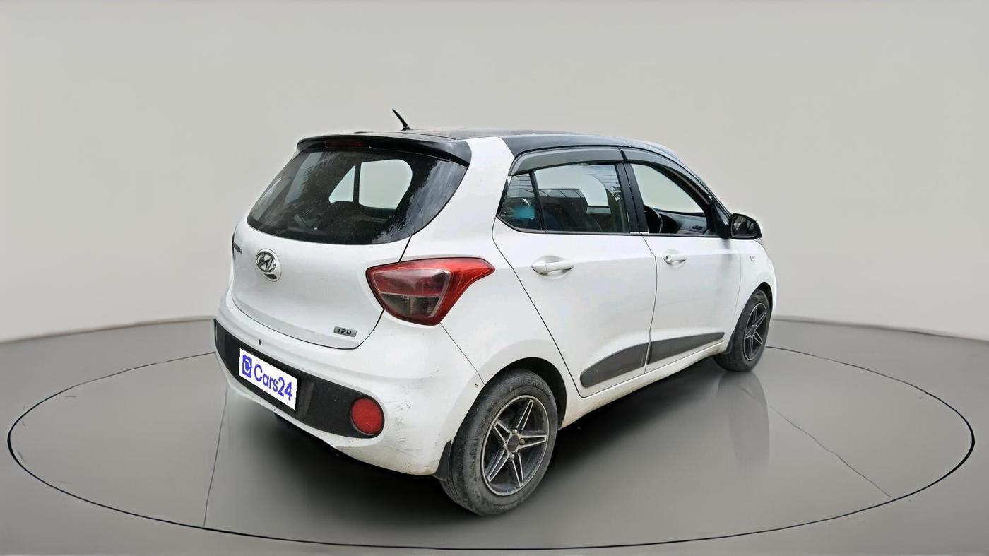 2018 Hyundai Grand i10 MAGNA U2 1.2 CRDI, Diesel, Manual, 1,22,682 km, exterior