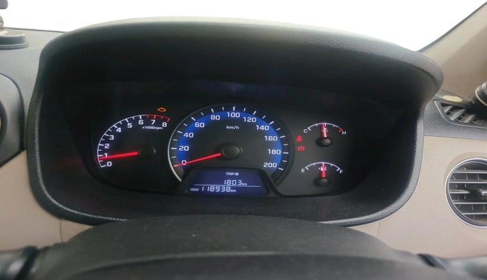 2016 Hyundai Xcent SX 1.2, CNG, Manual, 1,18,938 km, interior