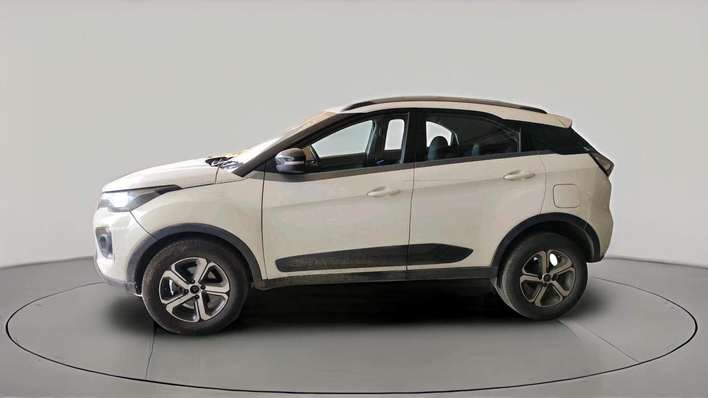 2021 Tata NEXON XZA PLUS (O) PETROL, Petrol, Automatic, 73,735 km, exterior