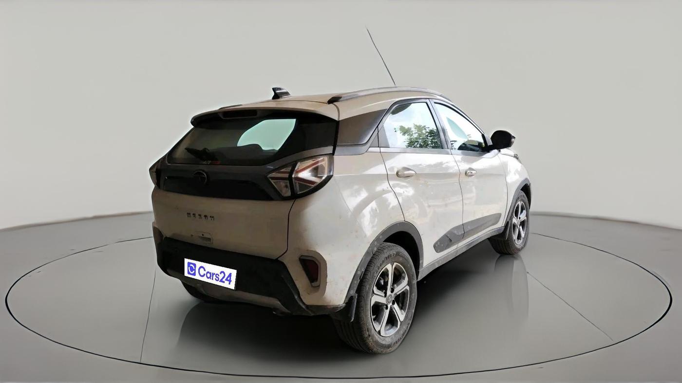 2021 Tata NEXON XZA PLUS (O) PETROL, Petrol, Automatic, 73,735 km, exterior