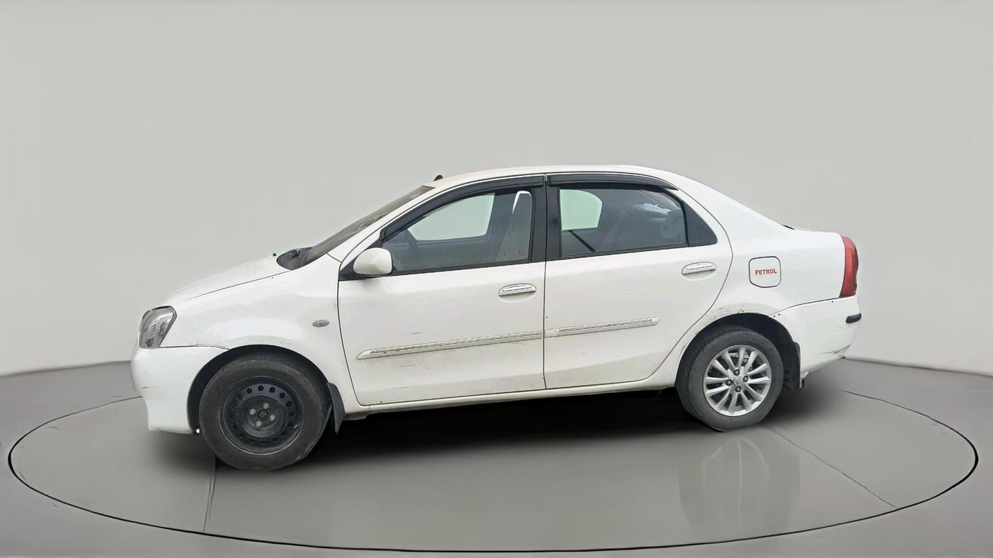 2011 Toyota Etios V, Petrol, Manual, 32,910 km, exterior