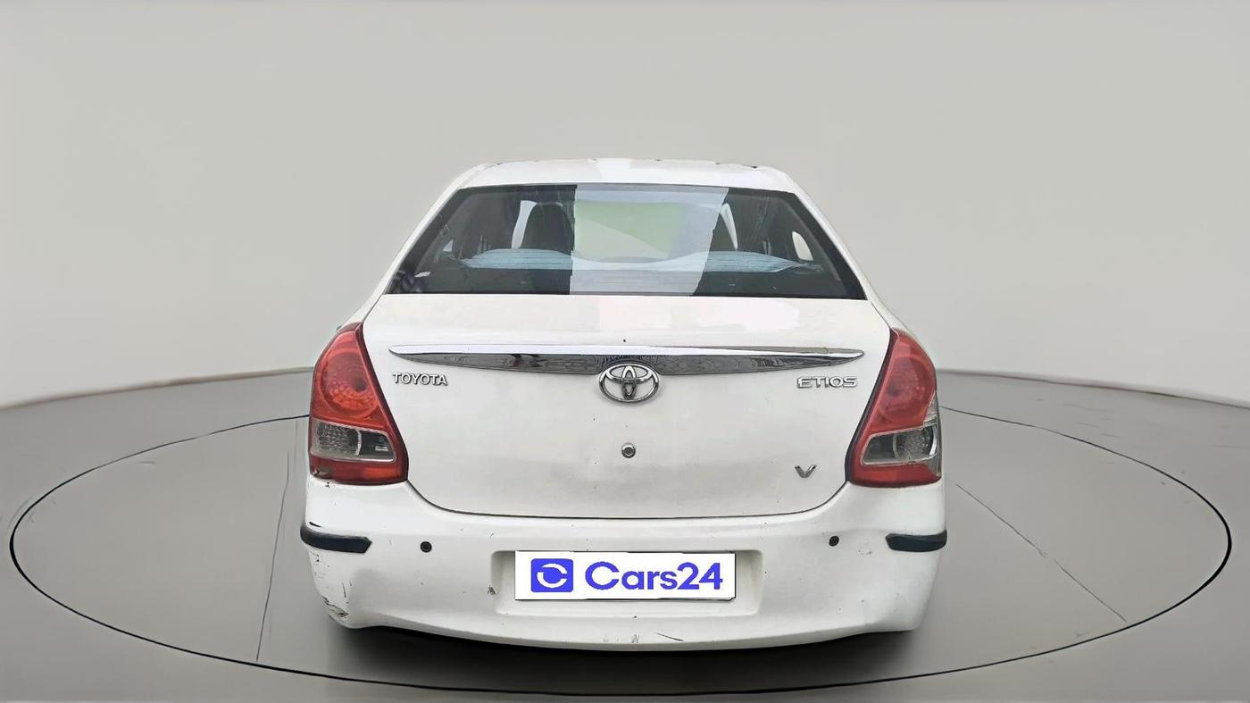2011 Toyota Etios V, Petrol, Manual, 32,910 km, exterior
