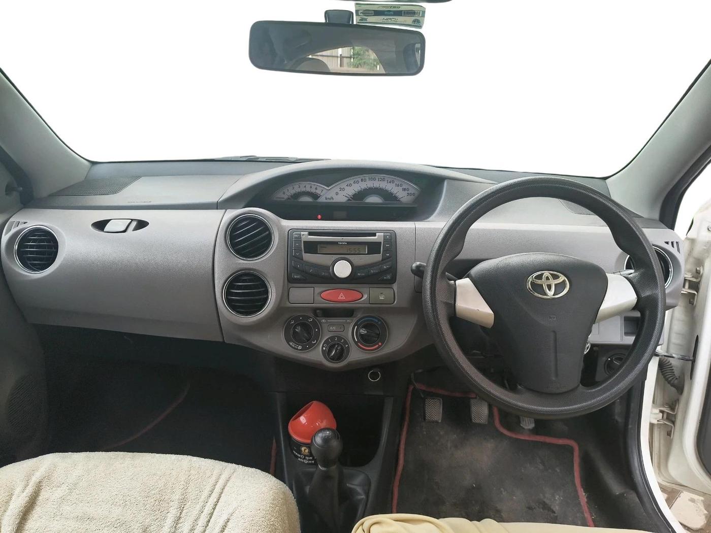 2011 Toyota Etios V, Petrol, Manual, 32,910 km, interior