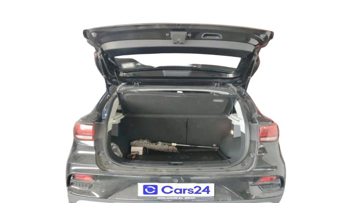 2024 MG ASTOR  Sharp Pro 1.5 MT (Ivory), Petrol, Manual, 20,152 km, exterior