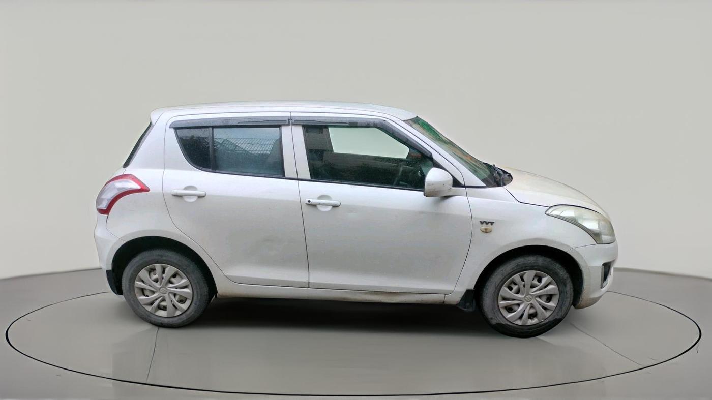 2017 Maruti Swift LXI, Petrol, Manual, 1,07,960 km, exterior