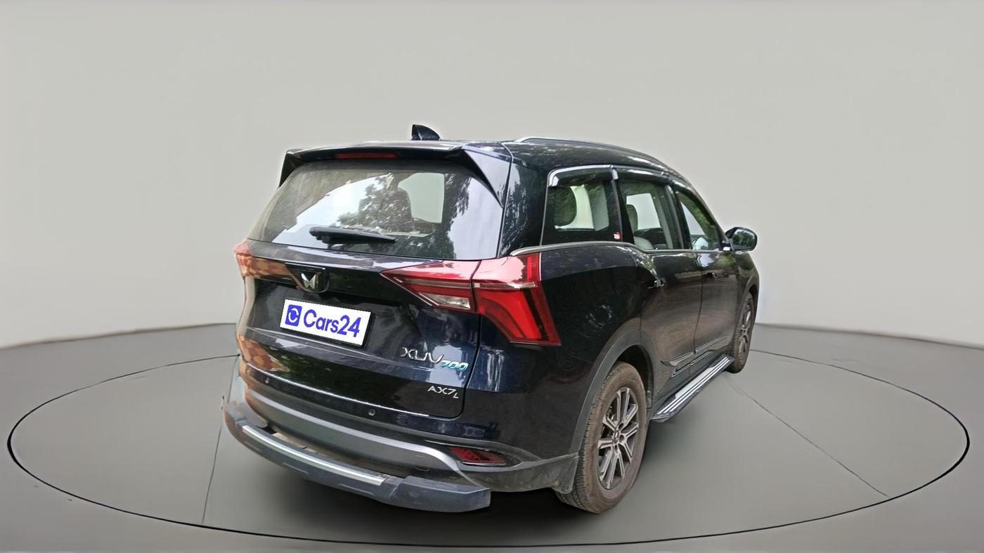 2025 Mahindra XUV700 AX 7 LUXURY P AT 7 STR, Petrol, Automatic, 11,711 km, exterior
