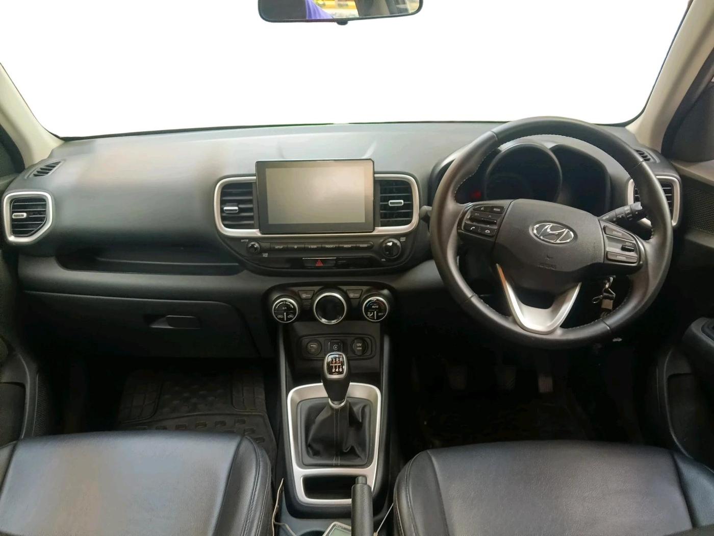 2020 Hyundai VENUE SX 1.0 TURBO, Petrol, Manual, 52,903 km, interior