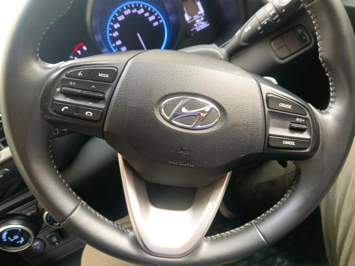 2020 Hyundai VENUE SX 1.0 TURBO, Petrol, Manual, 52,903 km, interior