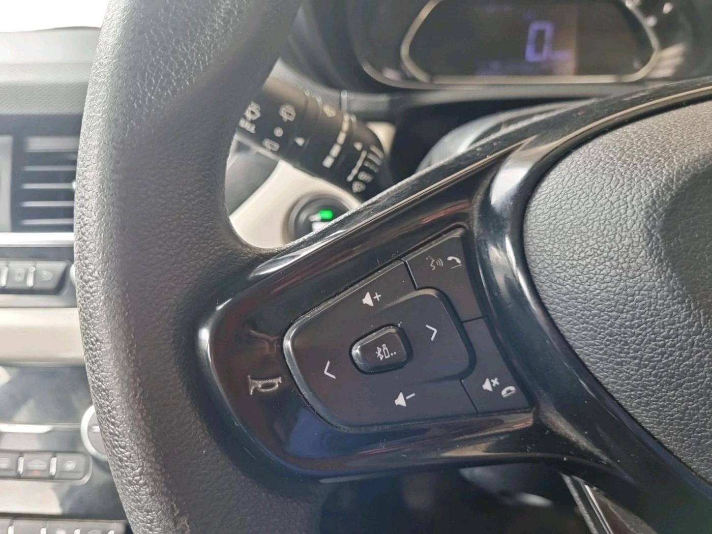 2020 Tata NEXON XZ PLUS PETROL, Petrol, Manual, 1,20,326 km, interior