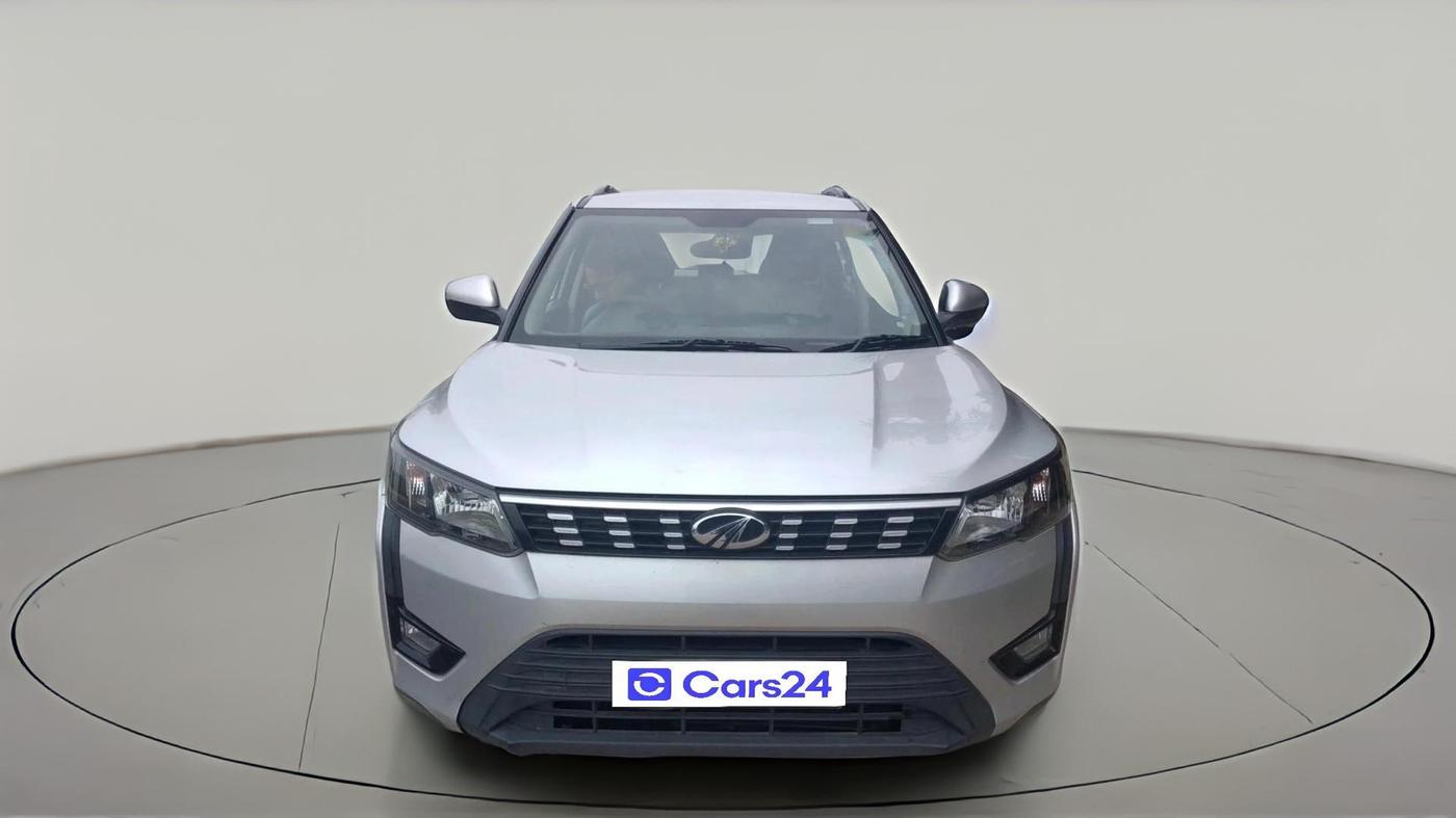 2019 Mahindra XUV300 W6 1.5 DIESEL, Diesel, Manual, 40,130 km, exterior