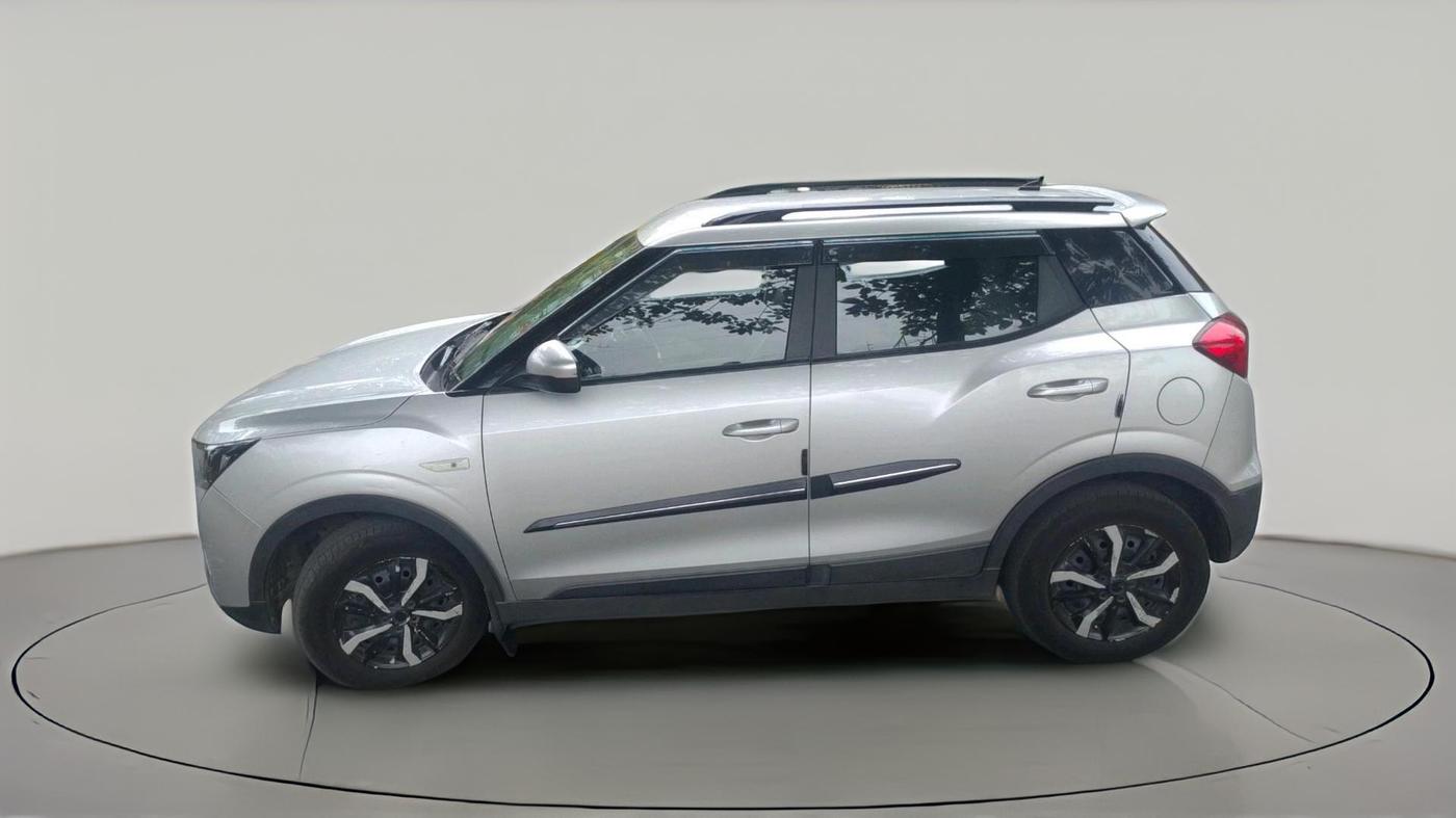 2019 Mahindra XUV300 W6 1.5 DIESEL, Diesel, Manual, 40,130 km, exterior