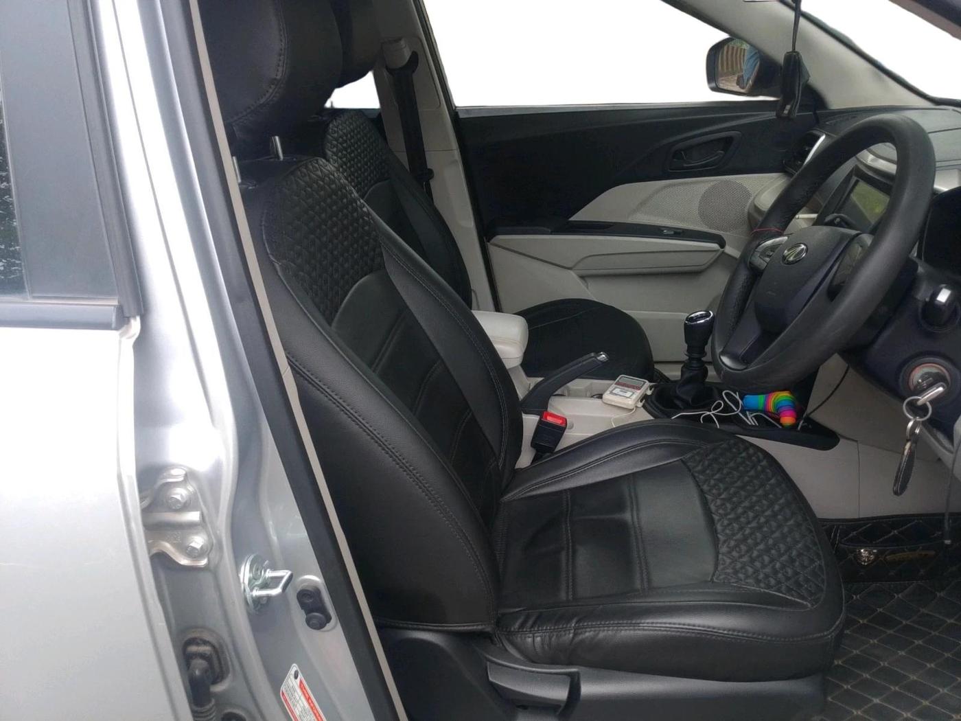 2019 Mahindra XUV300 W6 1.5 DIESEL, Diesel, Manual, 40,130 km, interior