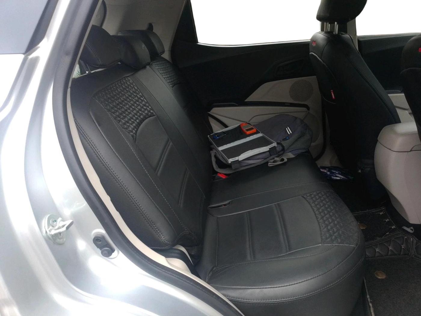 2019 Mahindra XUV300 W6 1.5 DIESEL, Diesel, Manual, 40,130 km, interior