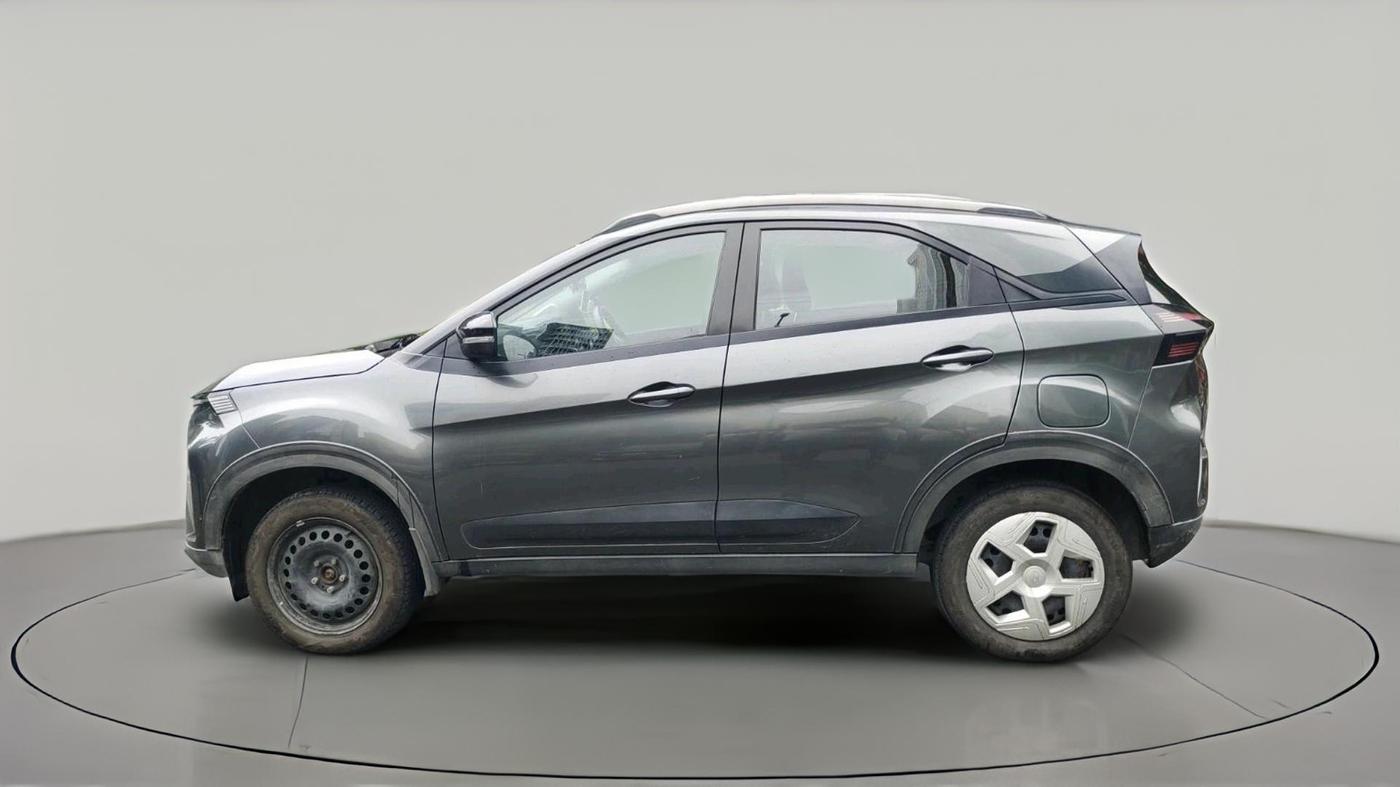 2025 Tata NEXON Pure Plus 1.2 iCNG 6MT, CNG, Manual, 51,111 km, exterior