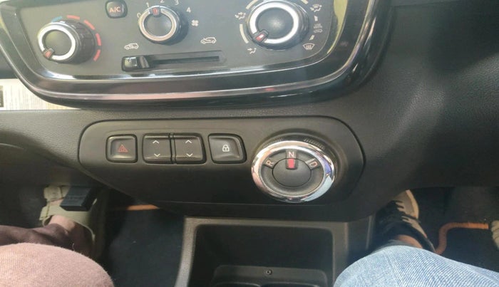 2018 Renault Kwid RXT 1.0 AMT (O), Petrol, Automatic, 36,703 km, interior