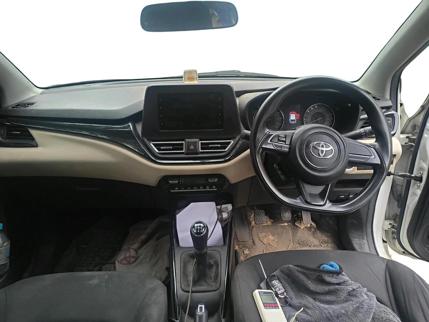 2023 Toyota Glanza G, Petrol, Manual, 1,09,127 km, interior