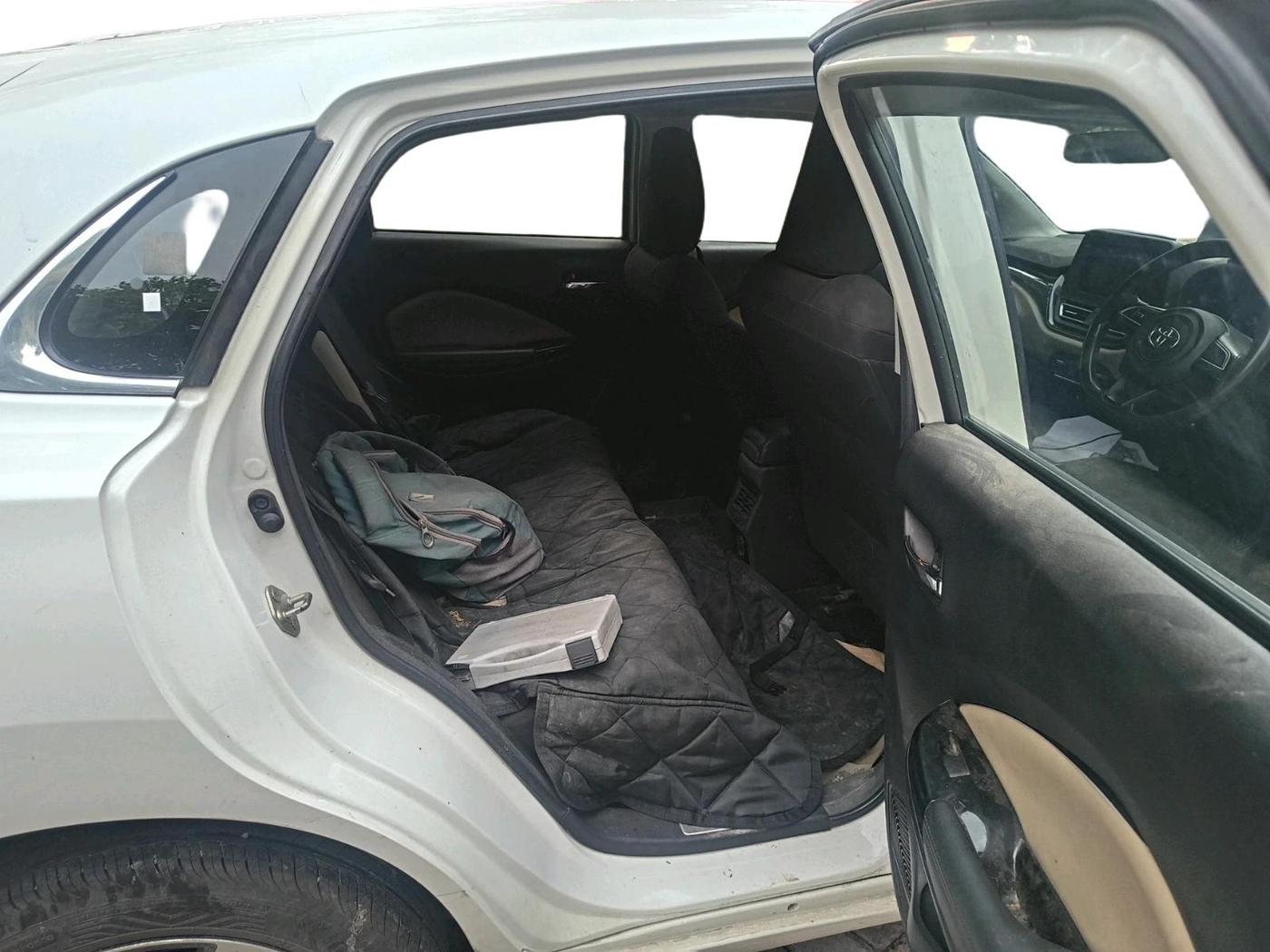 2023 Toyota Glanza G, Petrol, Manual, 1,09,127 km, interior