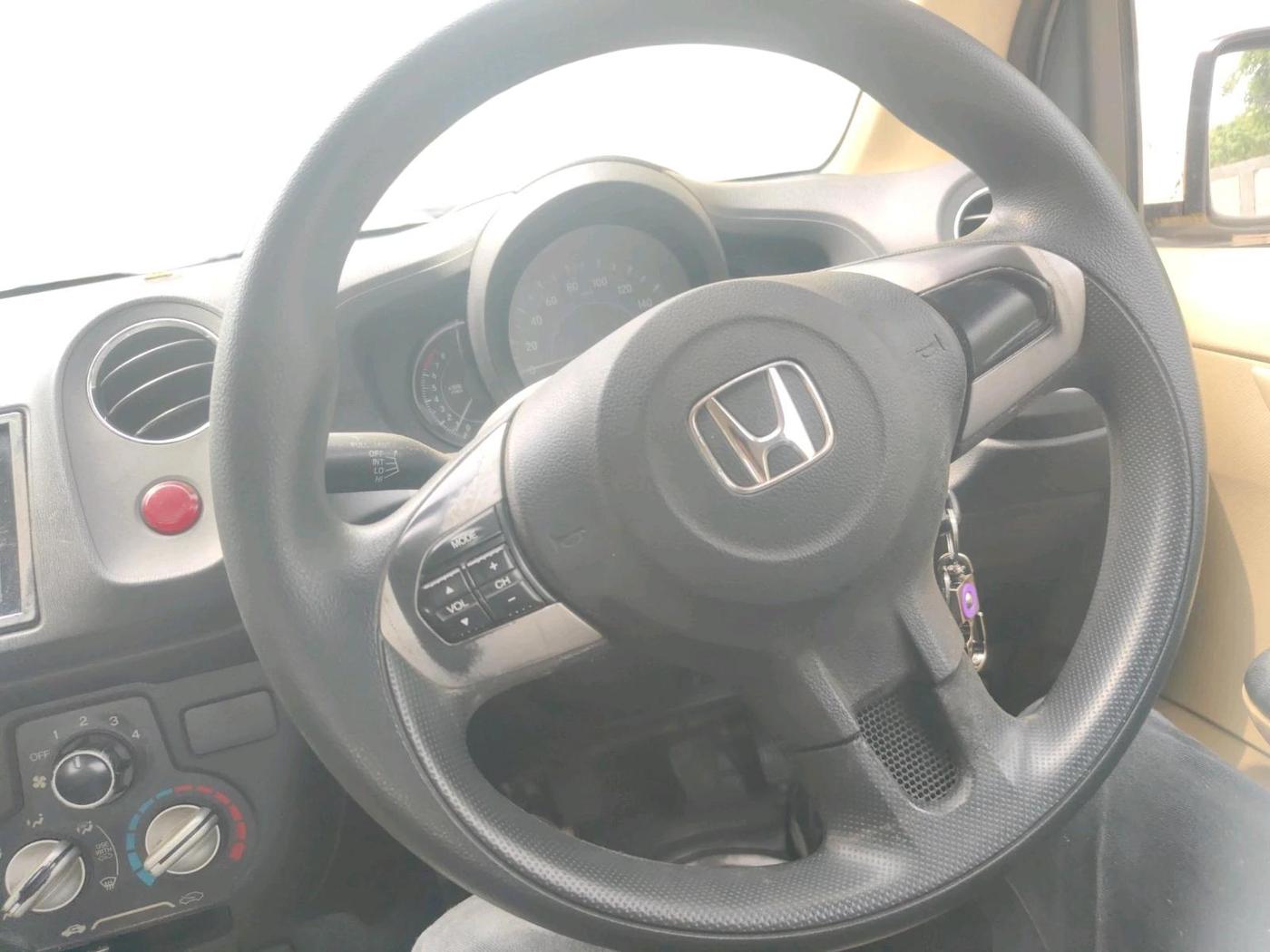 2015 Honda Amaze 1.2L I-VTEC S, Petrol, Manual, 56,004 km, interior