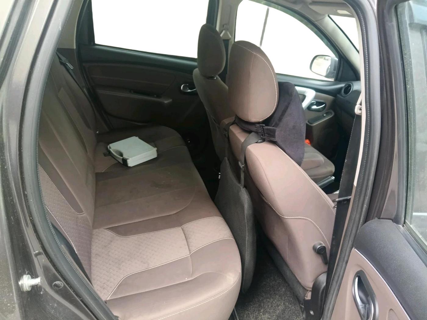 2017 Renault Duster 110 PS RXZ 4X2 AMT DIESEL, Diesel, Automatic, 1,20,939 km, interior