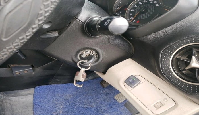 2018 Hyundai NEW SANTRO MAGNA CNG, CNG, Manual, 48,843 km, interior