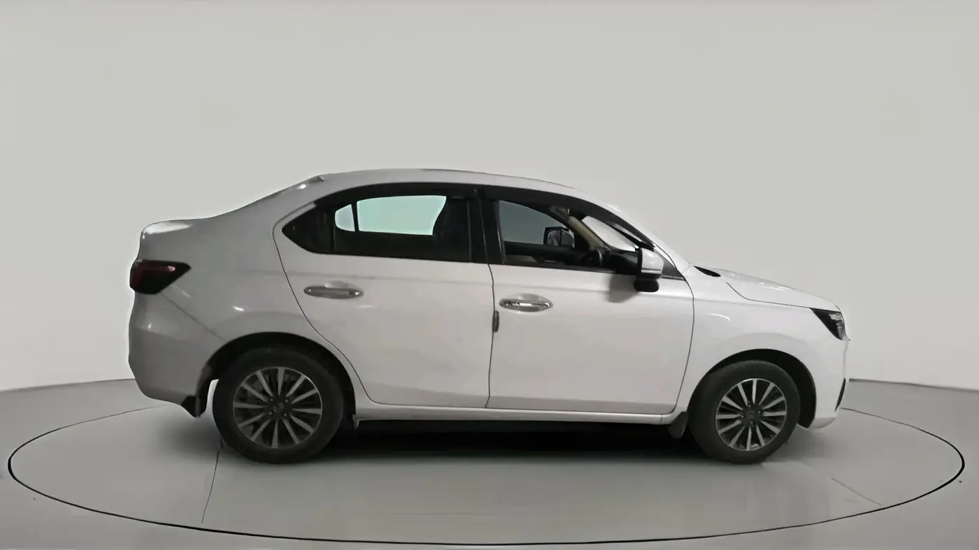 2025 Honda Amaze ZX 1.2 Petrol CVT, Petrol, Automatic, 12,969 km, exterior