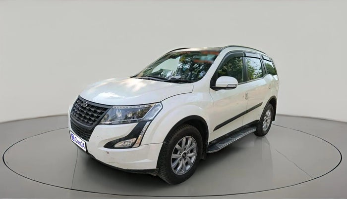2018 Mahindra XUV500 W9, Diesel, Manual, 1,12,028 km, exterior