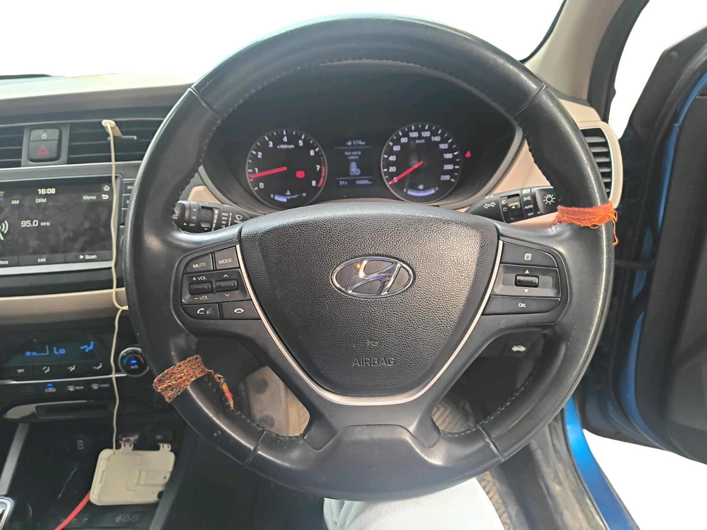 2019 Hyundai Elite i20 ASTA 1.2 (O), Petrol, Manual, 44,808 km, interior