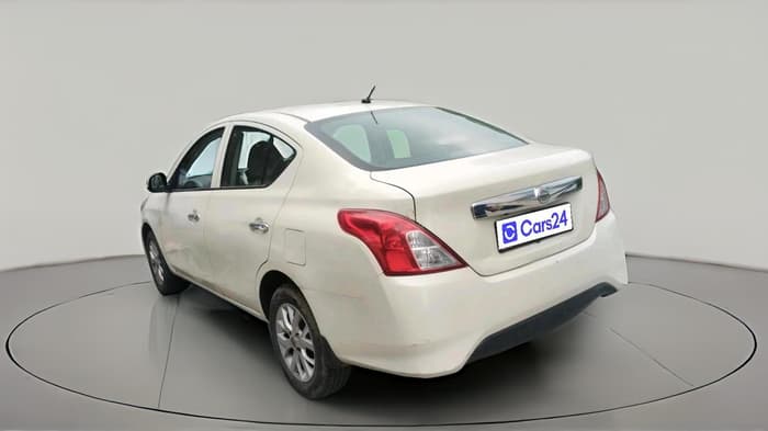 2018 Nissan Sunny XV CVT, Petrol, Automatic, 83,491 km, exterior
