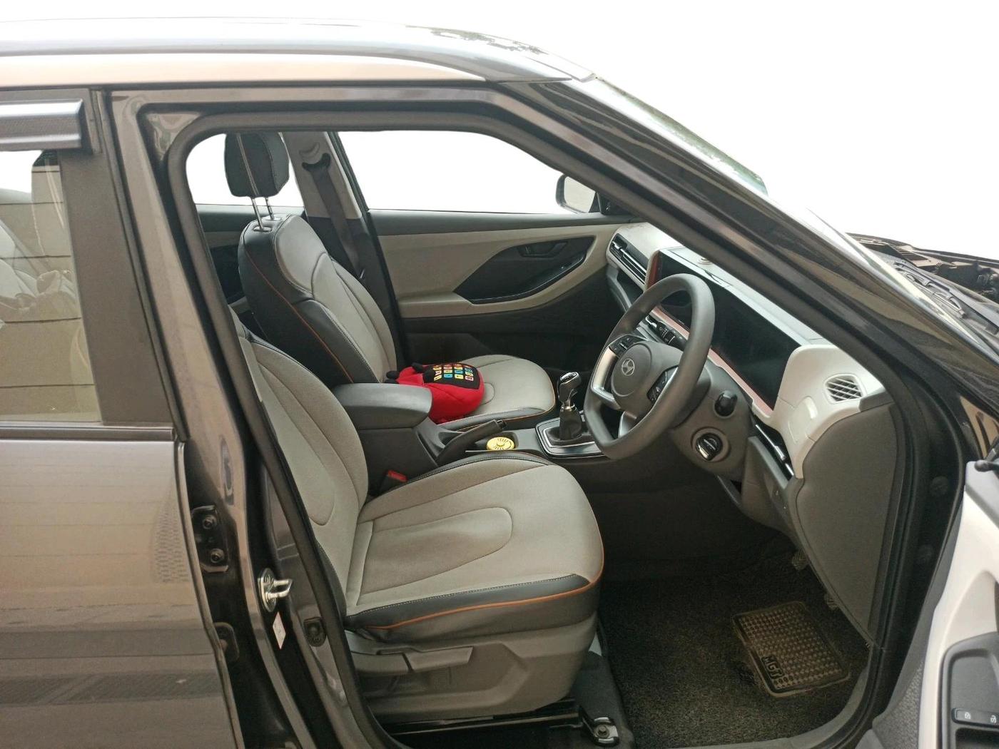 2024 Hyundai Creta E 1.5 PETROL, Petrol, Manual, 15,386 km, interior