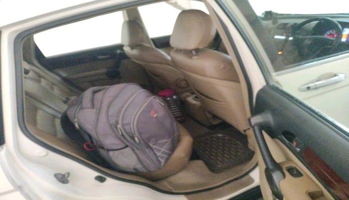 2011 Honda CRV 2.4L 2WD MT, Petrol, Manual, 1,29,624 km, interior