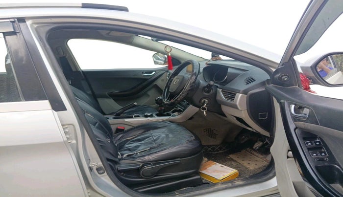 2018 Tata NEXON XZ DIESEL, Diesel, Manual, 93,337 km, interior