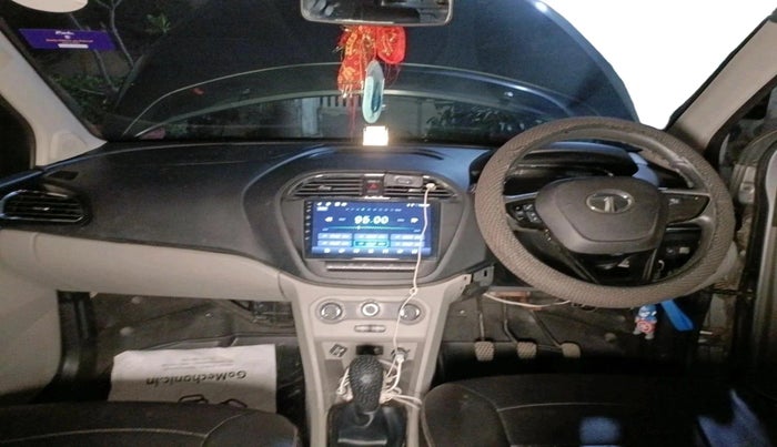 2019 Tata Tiago XZ PETROL, Petrol, Manual, 69,384 km, interior