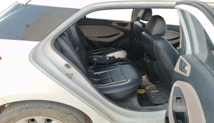 2017 Hyundai Elite i20 SPORTZ 1.2, Petrol, Manual, 1,02,013 km, interior