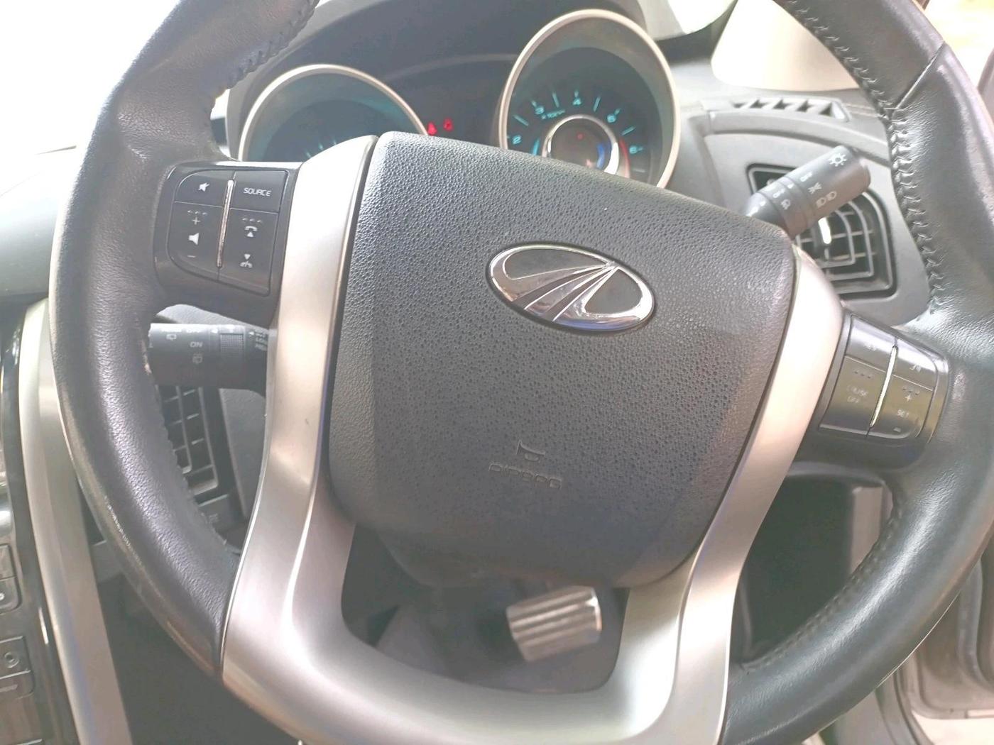 2019 Mahindra XUV500 W11 AT, Diesel, Automatic, 1,20,538 km, interior