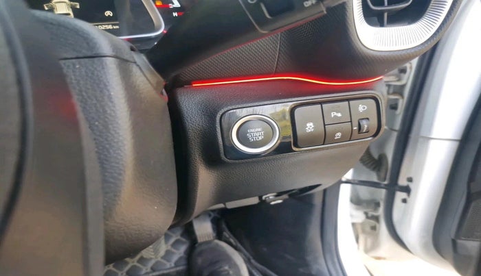 2024 KIA SONET HTK PLUS 1.0 TURBO PETROL IMT, Petrol, Manual, 10,256 km, interior