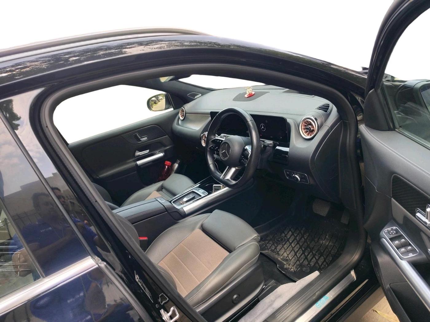 2024 Mercedes Benz eqa 250 Plus, Electric, Automatic, 20,721 km, interior
