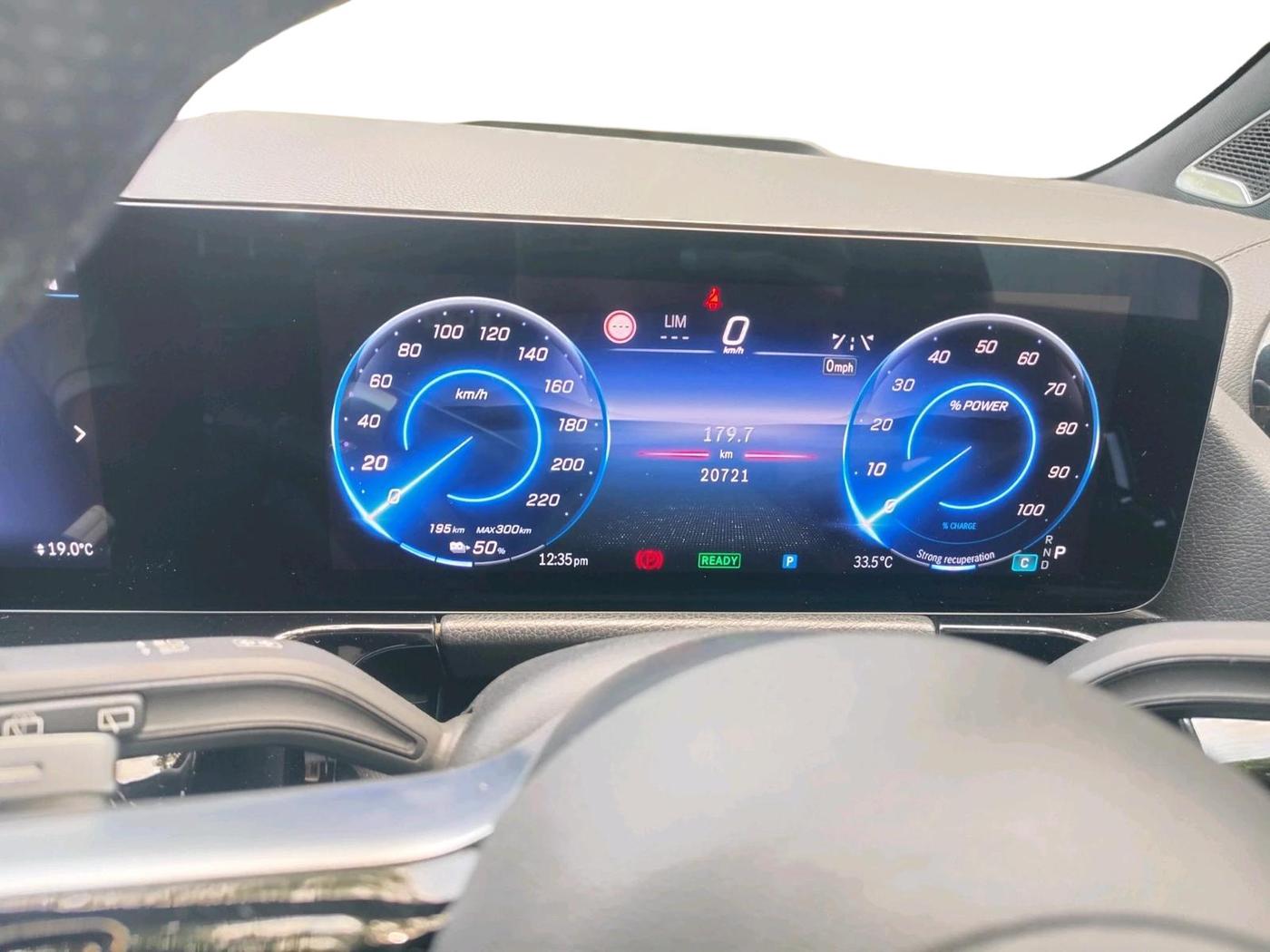2024 Mercedes Benz eqa 250 Plus, Electric, Automatic, 20,721 km, interior