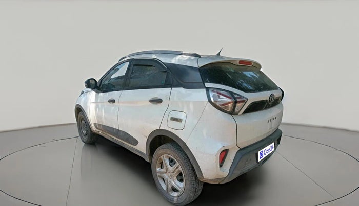 2022 Tata NEXON XM SUNROOF DIESEL, Diesel, Manual, 1,21,897 km, exterior
