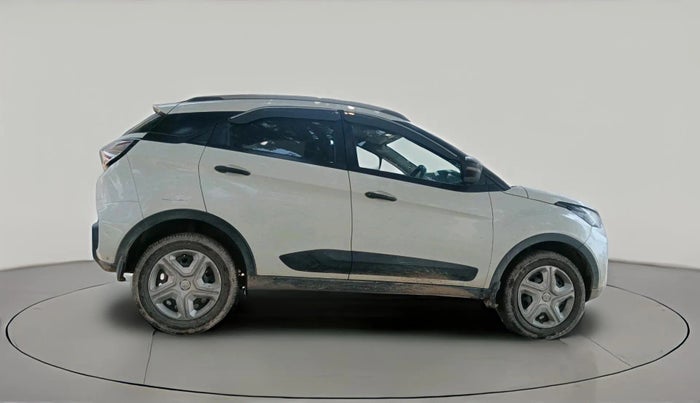 2022 Tata NEXON XM SUNROOF DIESEL, Diesel, Manual, 1,21,897 km, exterior