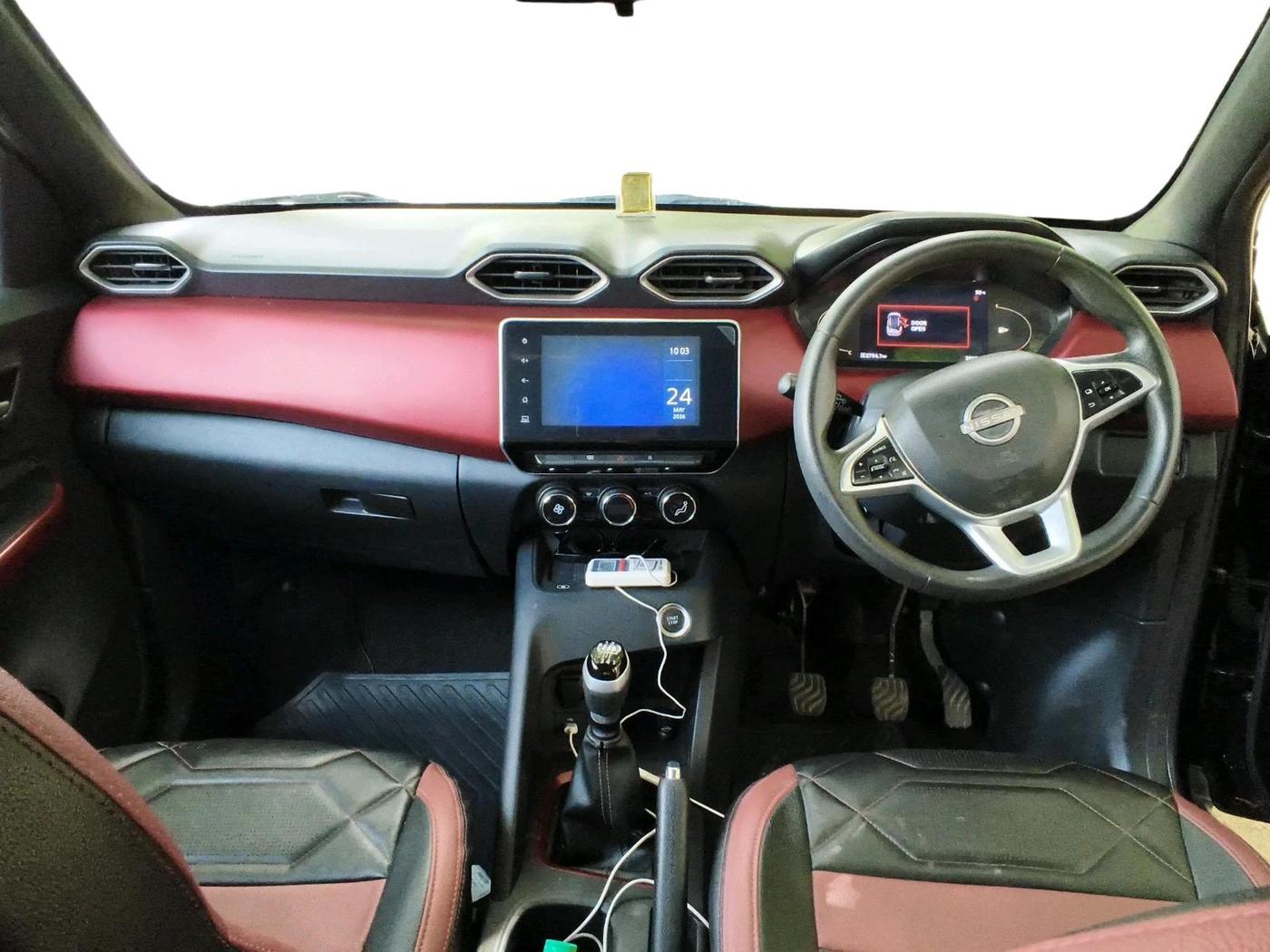 2022 Nissan MAGNITE XV RED EDITION, Petrol, Manual, 38,187 km, interior