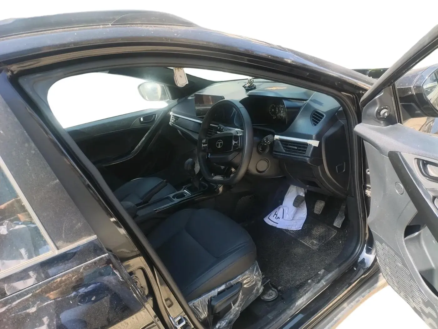 2025 Tata NEXON Creative Plus (S) 1.2 iCNG 6MT Dark Edition, CNG, Manual, 5,933 km, interior