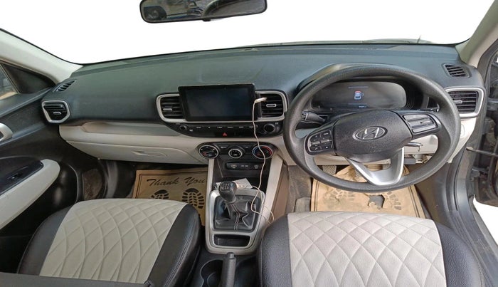 2024 Hyundai VENUE S(O) 1.2, Petrol, Manual, 14,981 km, interior